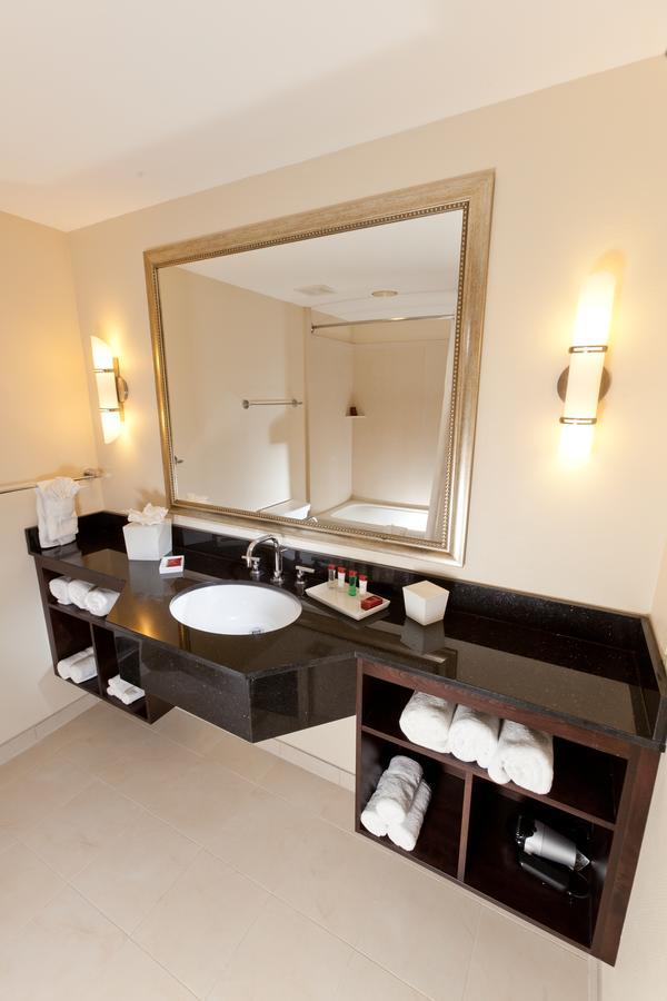 Plaza Suites On International Drive Near Universal Epic Орландо Экстерьер фото